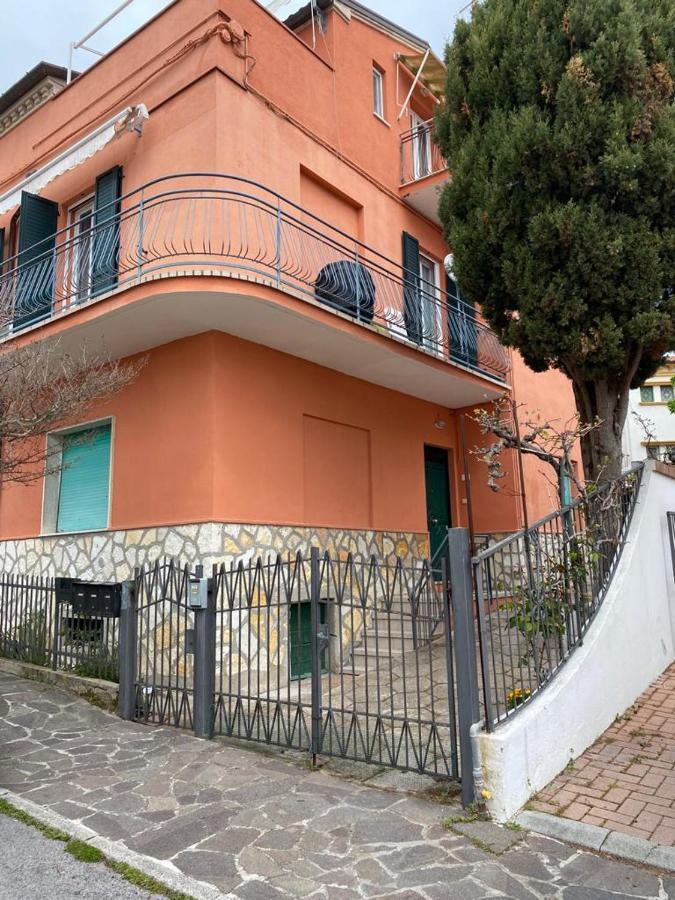 Casa Vacanze Pacific Sirolo Exteriör bild